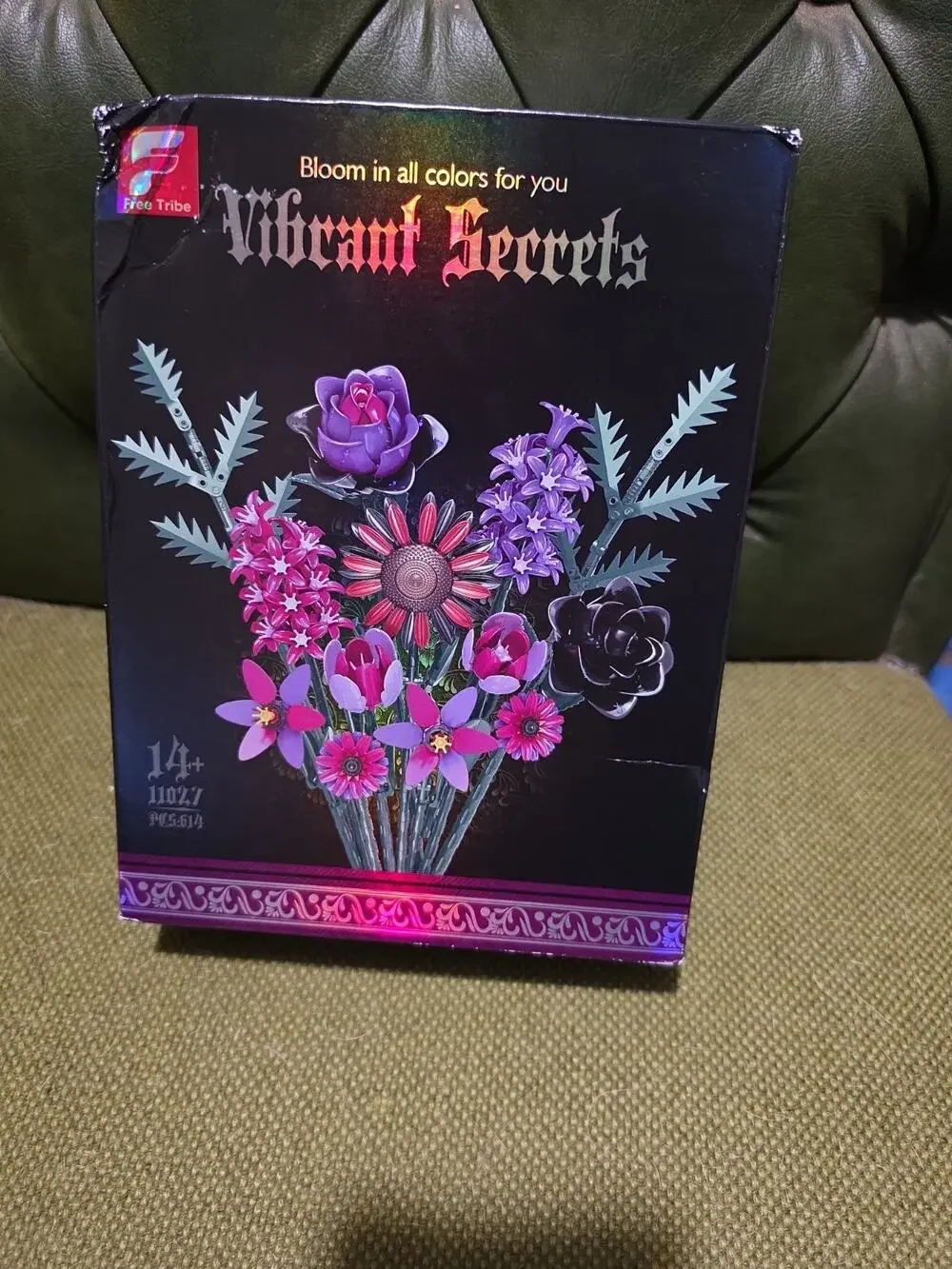 Rose Bouquet Building Set Flowers Block Adults Halloween Botanical Goth NIB